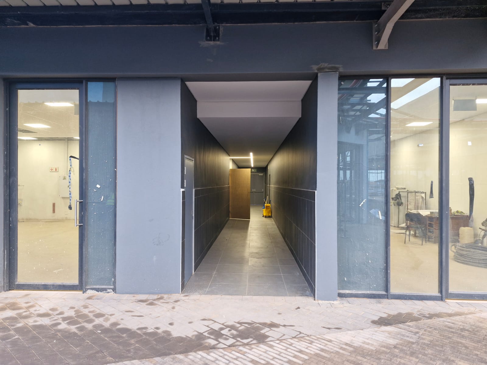 WhatsApp Image 2024-10-21 at 17.53.05